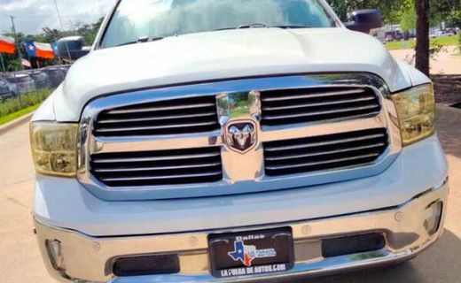 2017 Ram 1500 SLT