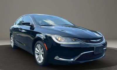 2015 Chrysler 200 Limited