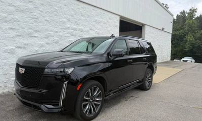 2023 Cadillac Escalade Sport Platinum