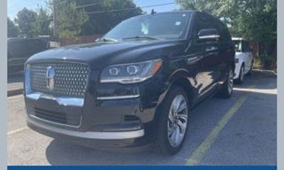2022 Lincoln Navigator Standard