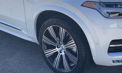 2023 Volvo XC90 Ultimate Bright