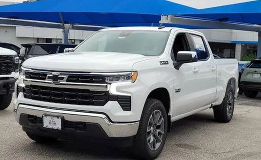 2026 Chevrolet Silverado LT