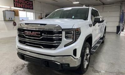 2026 GMC Sierra SLT