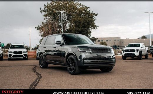 2025 Land Rover Range SE