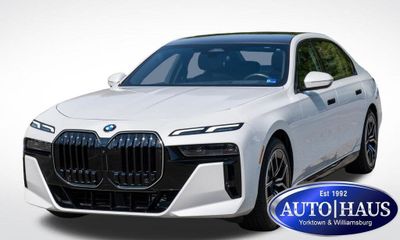 2025 BMW 740i