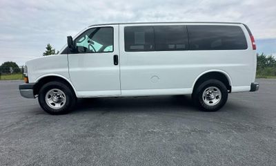 2018 Chevrolet Express LT