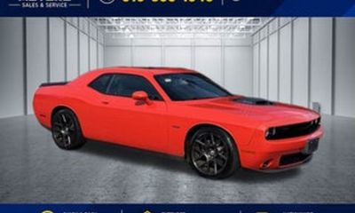 2016 Dodge Challenger SXT Plus