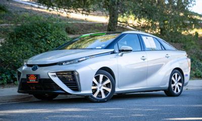 2018 Toyota Mirai Hydrogen Fuel Cell