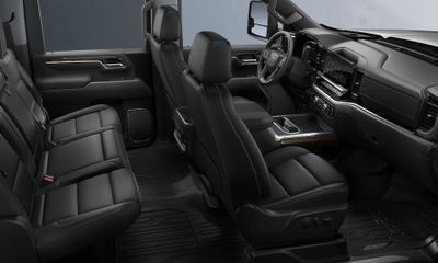 2026 GMC Sierra HD SLT