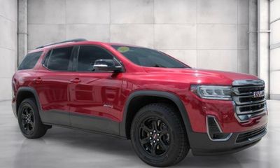 2023 GMC Acadia AT4