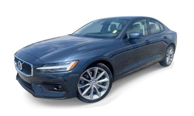 2021 Volvo S60 Momentum