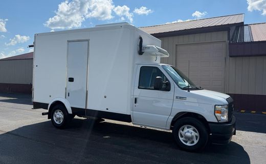 2023 Ford E-350 Super Duty