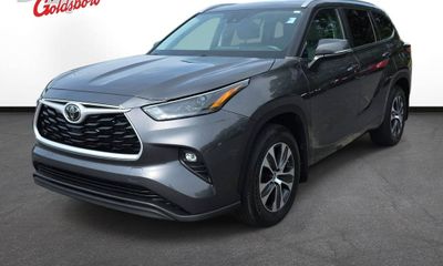 2023 Toyota Highlander LE L Limited