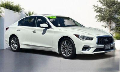 2023 Infiniti Q50 Luxe