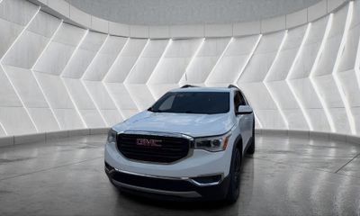 2017 GMC Acadia SLT 1