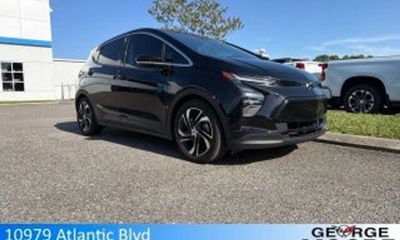 2023 Chevrolet Bolt EV 2LT