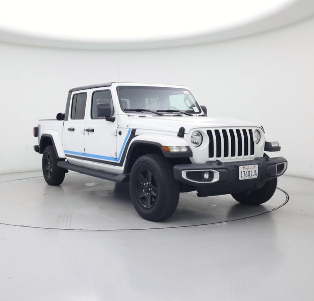2021 Jeep Gladiator — a typically priced live listing