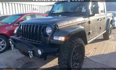 2022 Jeep Gladiator Sport