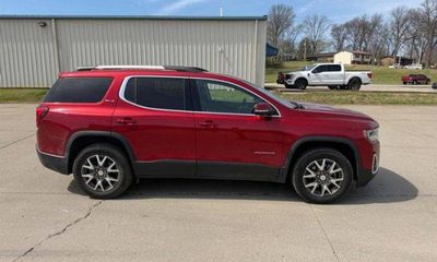 2022 GMC Acadia SLE