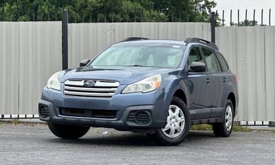 2013 Subaru Outback Base