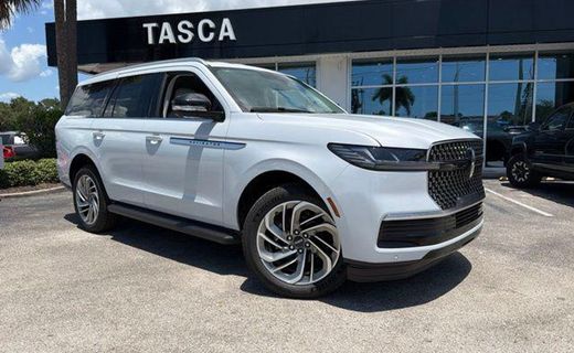 2026 Lincoln Navigator Premier