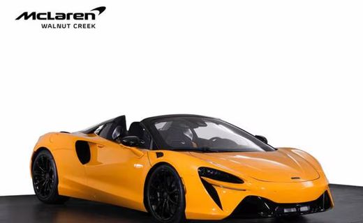 2026 McLaren Artura Spider