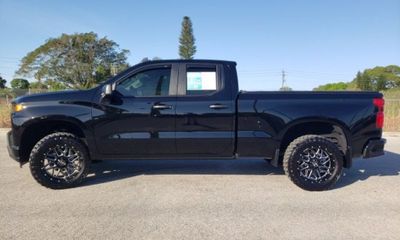 2021 Chevrolet Silverado Custom