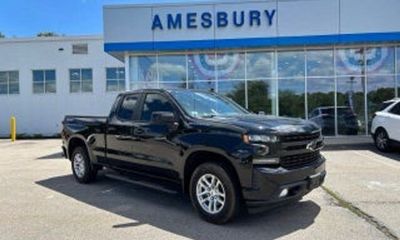 2023 Chevrolet Silverado RST