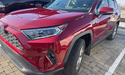 2021 Toyota RAV4 XLE Premium HV