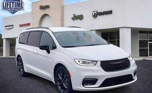 2026 Chrysler Pacifica Select