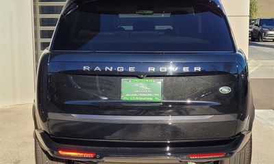2023 Land Rover Range SE