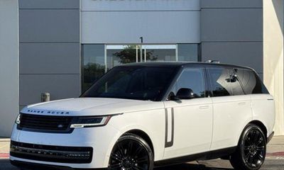 2026 Land Rover Range SE