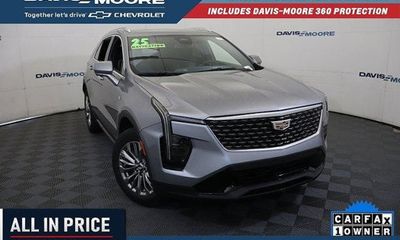 2025 Cadillac XT4 Premium Luxury
