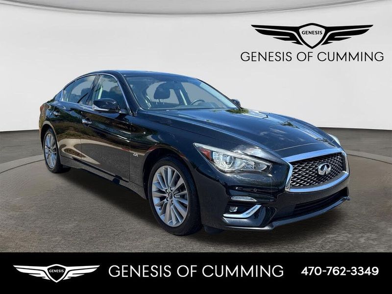 2018 Infiniti Q50 — a typically priced live listing