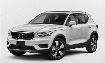 2022 Volvo XC40 Momentum Excl S60