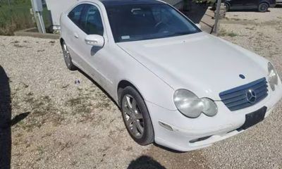2004 Mercedes-Benz C-Class C230