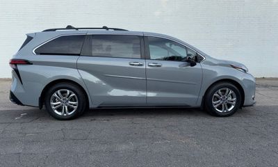 2023 Toyota Sienna XSE