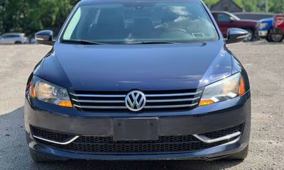 2012 Volkswagen Passat SE