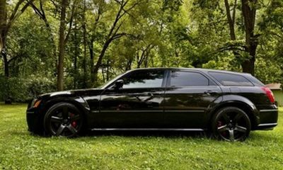 2006 Dodge Magnum SRT8