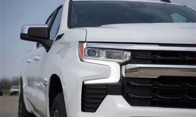 2023 Chevrolet Silverado LT