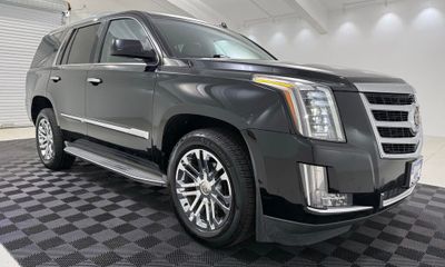 2015 Cadillac Escalade Standard