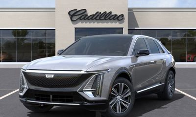 2024 Cadillac Lyriq LUX 1
