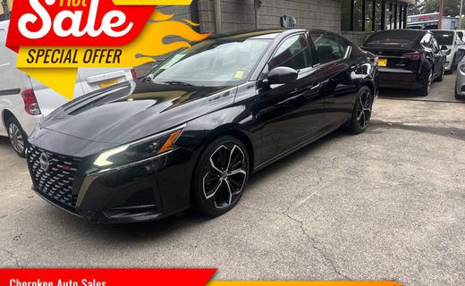 2023 Nissan Altima SR