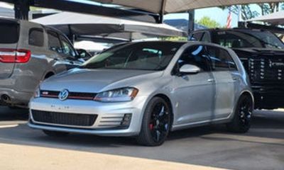 2017 Volkswagen Golf GTI S Sport SE