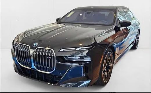 2025 BMW I7 M70