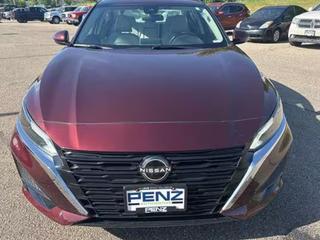 2023 Nissan Altima SV