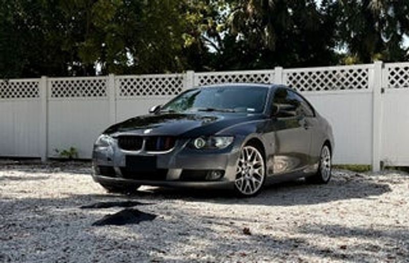 2010 Bmw 328I — a typically priced live listing