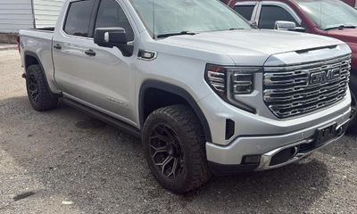 2022 GMC Sierra Denali