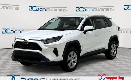 2022 Toyota RAV4 LE