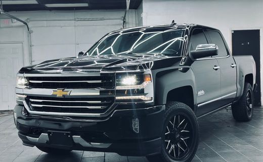 2017 Chevrolet Silverado High Country